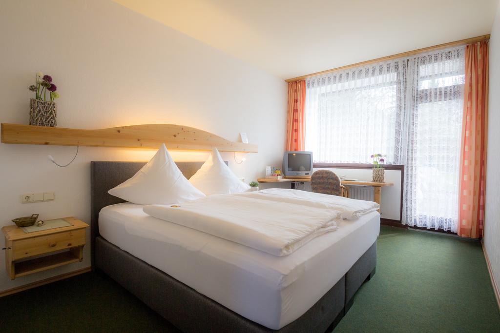 Hotel Am Lingelbach Knüllwald Chambre photo